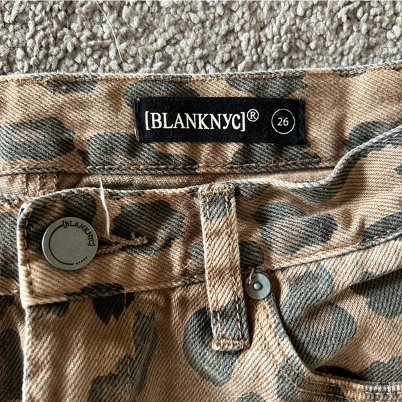 Cheetah Print Skirt! - Picture 5 of 5